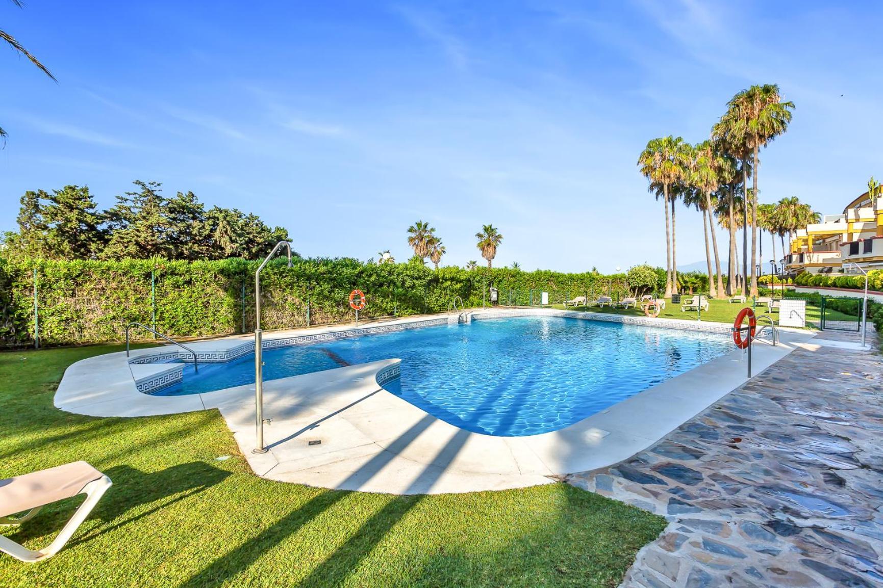 Modern Beach Apartment Romana Playa 723 In Marbella, Elviria Exteriér fotografie