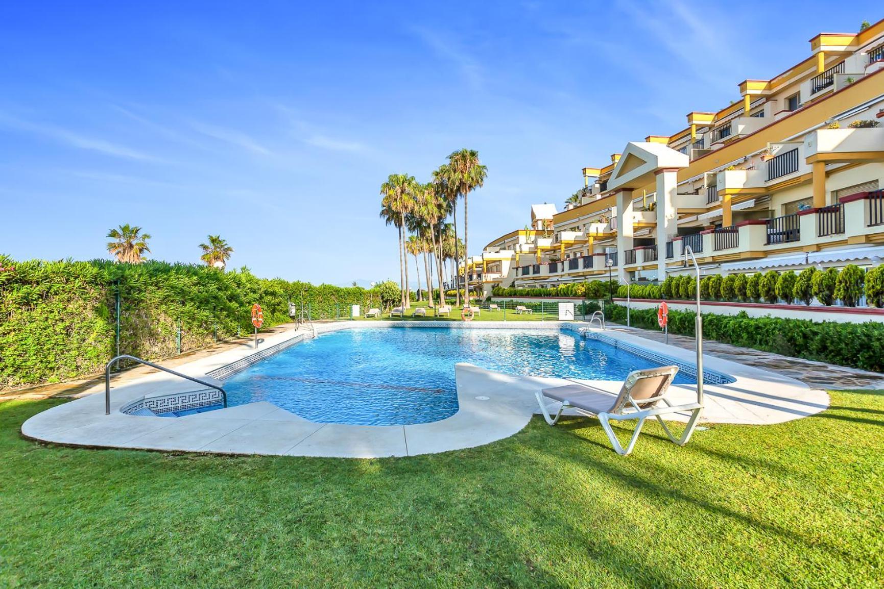 Modern Beach Apartment Romana Playa 723 In Marbella, Elviria Exteriér fotografie